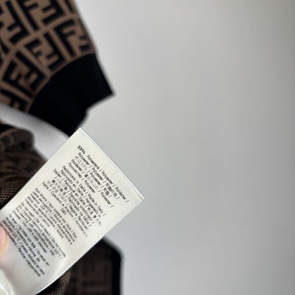 Fendi Logo Pattern Knit Dress - Picture 6 of 10